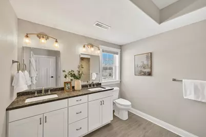 12312 W Donges Bay Rd, Mequon, WI 53097 - Photo 14