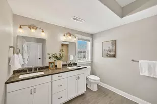 12312 W Donges Bay Rd, Mequon, WI 53097 - Photo 14