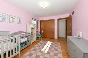 1636 W Fairfield Ct, Glendale, WI 53209 - Photo 20