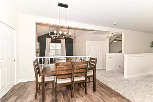 2245 W Vista Bella Dr, Oak Creek, WI 53154 - Photo 24