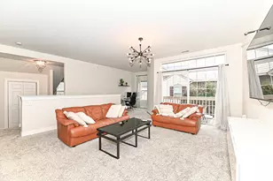 2245 W Vista Bella Dr, Oak Creek, WI 53154 - Photo 2