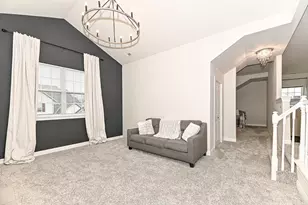 2245 W Vista Bella Dr, Oak Creek, WI 53154 - Photo 8