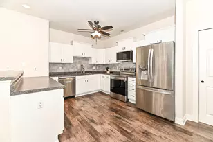 2245 W Vista Bella Dr, Oak Creek, WI 53154 - Photo 6