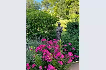 15731 W Brook Dr, New Berlin, WI 53151 - Photo 12