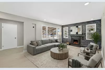 4117 N 92nd St, Wauwatosa, WI 53222 - Photo 2