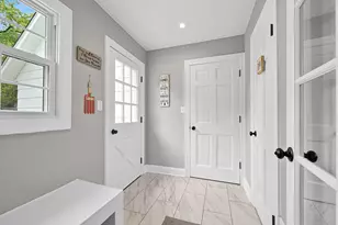 1005 Lone Tree Rd, Elm Grove, WI 53122 - Photo 18