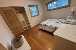 7658 N Delta Pl, Milwaukee, WI 53223 - Photo 10