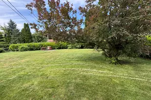 7658 N Delta Pl, Milwaukee, WI 53223 - Photo 2