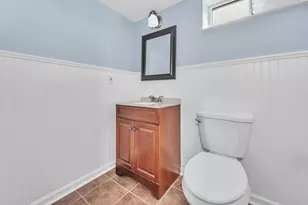 7920 W Manitoba St, West Allis, WI 53219 - Photo 10