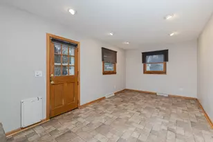 245 Millwood Ln, Waukesha, WI 53188 - Photo 12