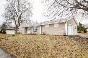 245 Millwood Ln, Waukesha, WI 53188 - Photo 32