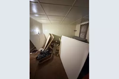 1230  Villa St, Racine, WI 53403 - Photo 6