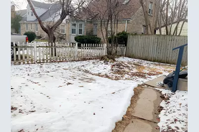 3207 W Oriole Dr, Milwaukee, WI 53209 - Photo 4