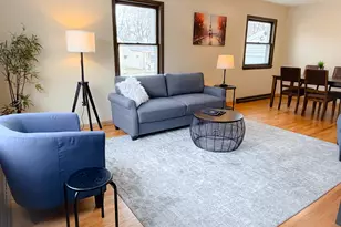 3207 W Oriole Dr, Milwaukee, WI 53209 - Photo 6