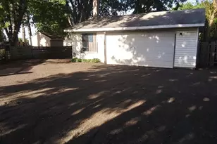 919 St Cloud St, La Crosse, WI 54603 - Photo 2