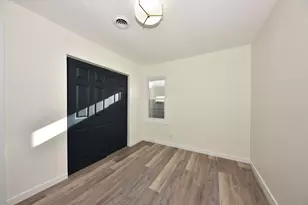 5721 W Thurston Ave, Milwaukee, WI 53218 - Photo 22