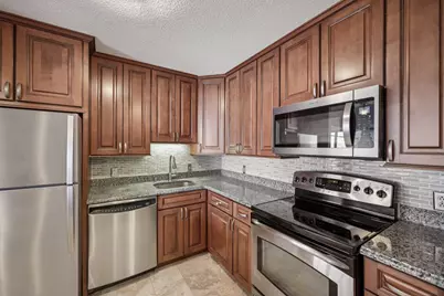 1660 N Prospect Ave #708, Milwaukee, WI 53202 - Photo 6