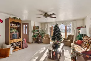 1330 Fernando Dr, Ashwaubenon, WI 54115 - Photo 14