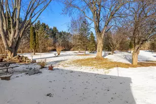 1330 Fernando Dr, Ashwaubenon, WI 54115 - Photo 8