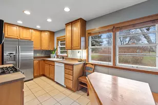 6845 N 102nd St, Milwaukee, WI 53224 - Photo 10