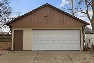 8515  17th Ave, Kenosha, WI 53143 - Photo 2