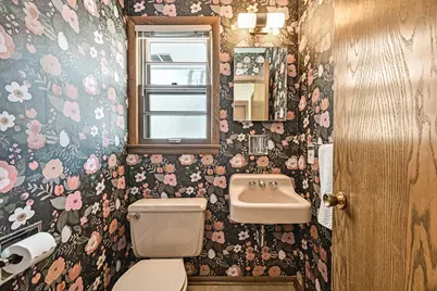 7711 N Van Dyke Rd, Fox Point, WI 53217 - Photo 10