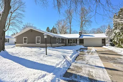 7711 N Van Dyke Rd, Fox Point, WI 53217 - Photo 24