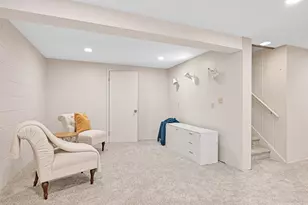 7711 N Van Dyke Rd, Fox Point, WI 53217 - Photo 20