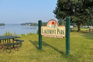 360 Park Hill Dr, Pewaukee, WI 53072 - Photo 22