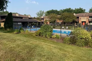 360 Park Hill Dr, Pewaukee, WI 53072 - Photo 16