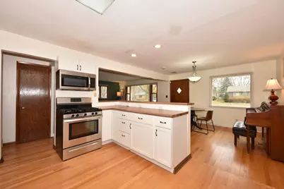 5607 N Argyle Ave, Glendale, WI 53209 - Photo 20