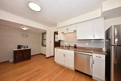 5607 N Argyle Ave, Glendale, WI 53209 - Photo 22