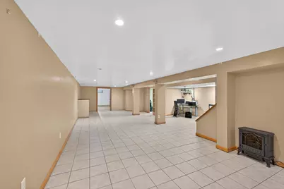 4472 N 104th St, Wauwatosa, WI 53225 - Photo 24