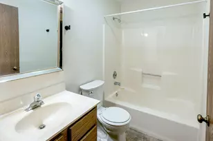 6920 Mariner Dr, Racine, WI 53406 - Photo 10