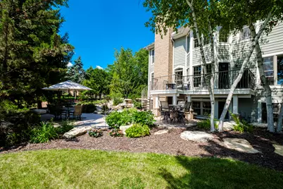 1403 E Bristlecone Dr, Hartland, WI 53029 - Photo 8