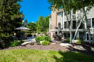 1403 E Bristlecone Dr, Hartland, WI 53029 - Photo 8