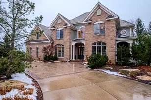 1403 E Bristlecone Dr, Hartland, WI 53029 - Photo 82