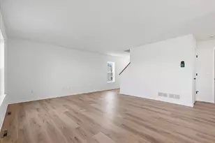 619 Belmont Dr, Watertown, WI 53094 - Photo 10