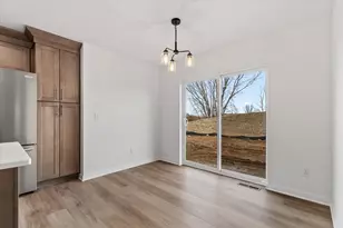 617 Belmont Dr, Watertown, WI 53094 - Photo 6