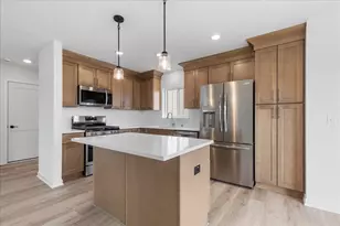 615 Belmont Dr, Watertown, WI 53094 - Photo 2