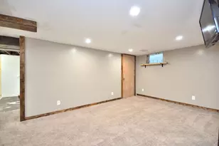 8104 W Center St, Milwaukee, WI 53222 - Photo 20