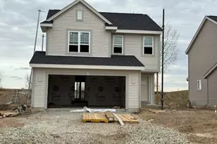 613 Belmont Dr, Watertown, WI 53094 - Photo 1