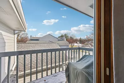 15630 W Ridge Rd, New Berlin, WI 53151 - Photo 32