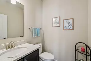 1819 Windrush Dr, Grafton, WI 53024 - Photo 26