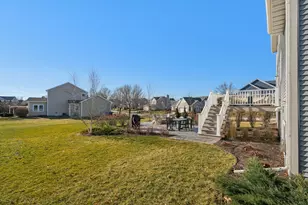 1819 Windrush Dr, Grafton, WI 53024 - Photo 36