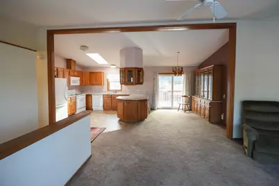 744  Troy St, Onalaska, WI 54650 - Photo 8