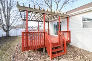 744 Troy St, Onalaska, WI 54650 - Photo 32