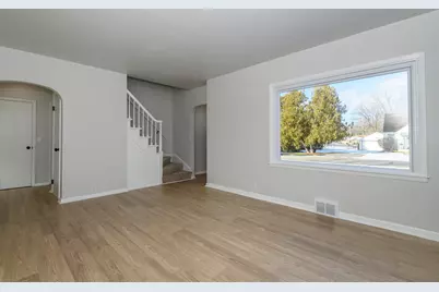 12509 W Park Ave, New Berlin, WI 53151 - Photo 16