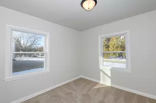 12509 W Park Ave, New Berlin, WI 53151 - Photo 18