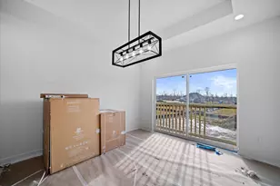 N66W20955 Sweet Clover Dr, Menomonee Falls, WI 53051 - Photo 8